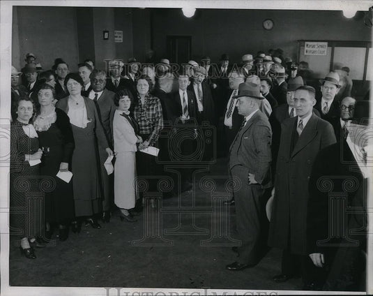 1935 Press Photo aisle in front of the bench of Judge Scheffler, Women's Court - Historic Images