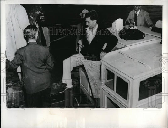 1953 Press Photo Rio De Janiero, Brazil Michael P O'Brien, man without a country - Historic Images