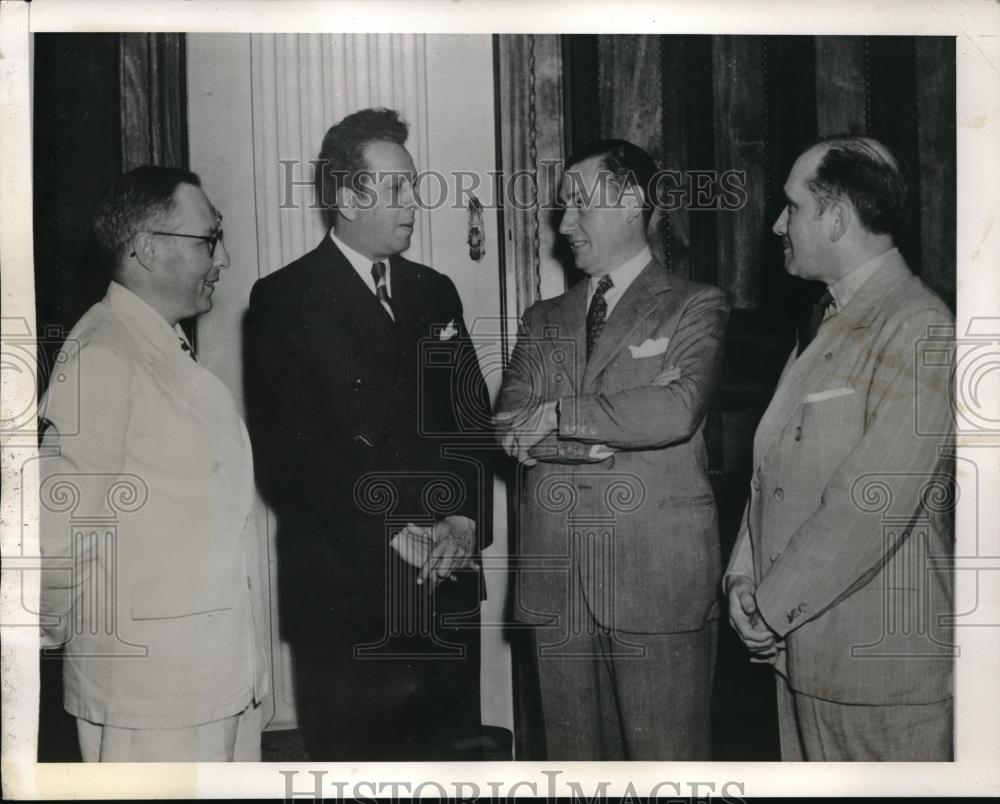 1941 Press Photo Representatives of American&quot;Good Neighbors&quot;at Brazil conference - Historic Images