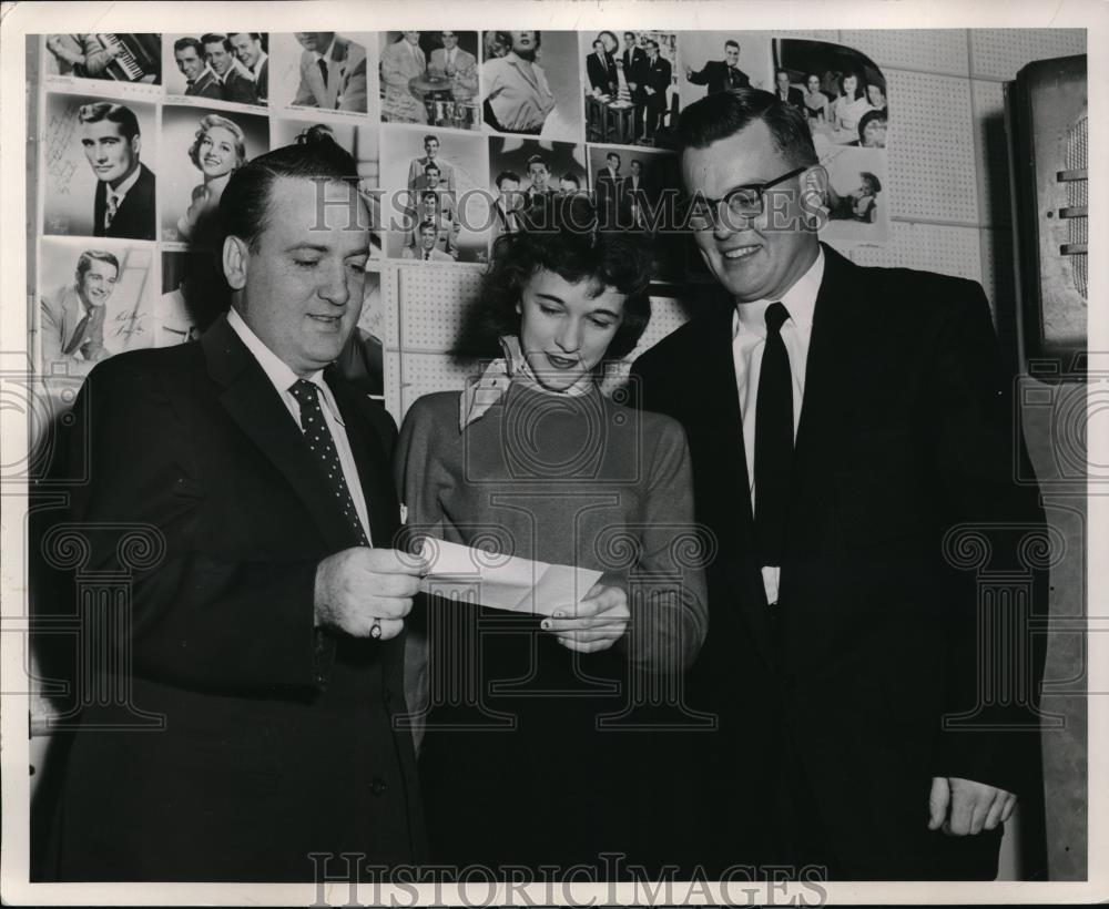 Press Photo Kenny Vincent, WEOL, Mr. and Mrs. William Francis - Historic Images