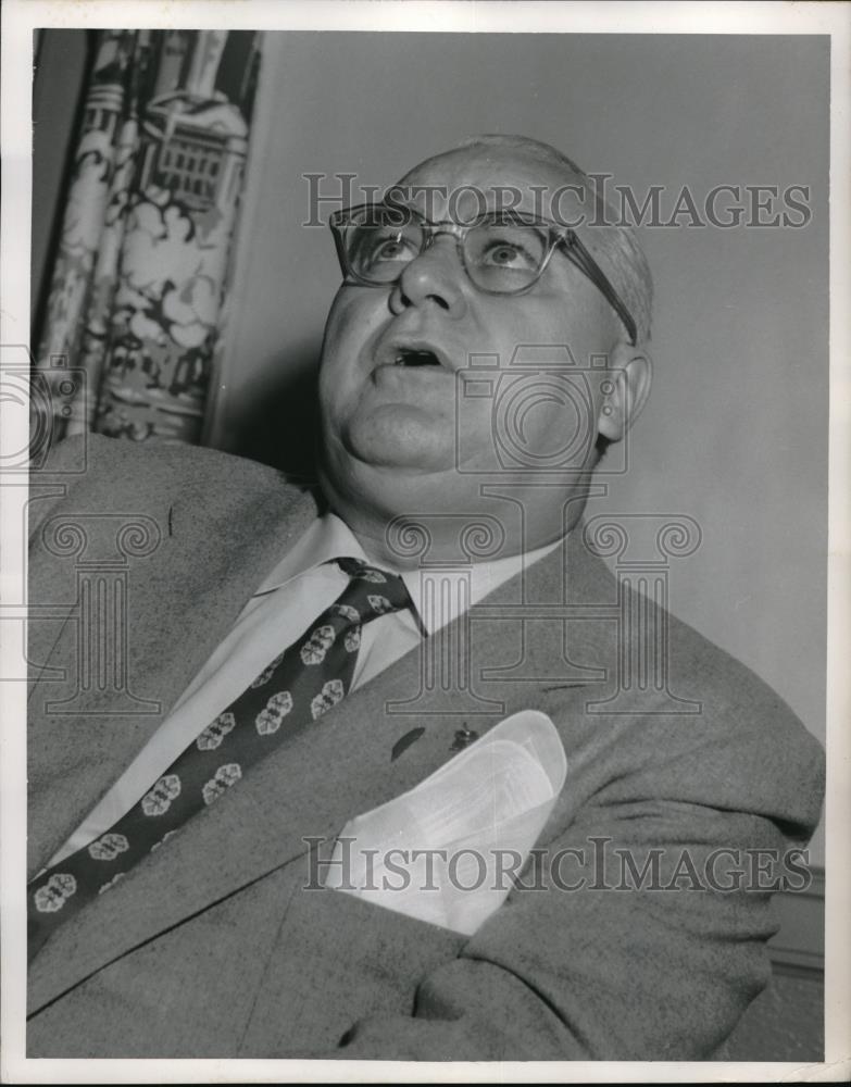 1953 Press Photo William J. McDermott Talking - Historic Images