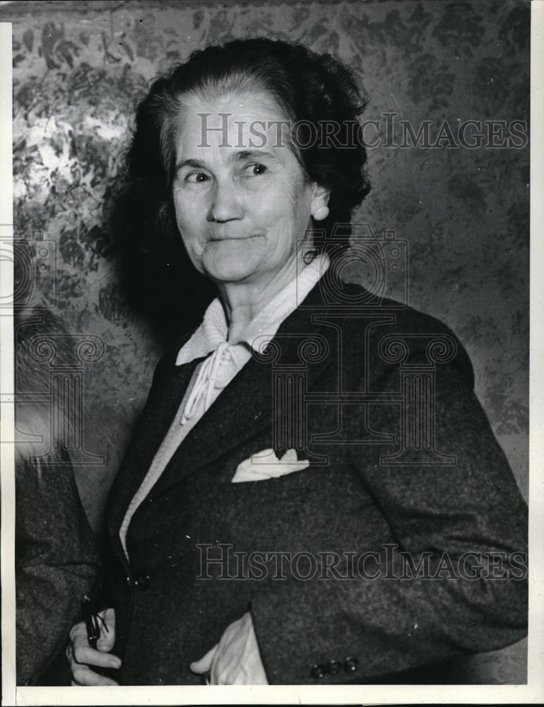 1938 Press Photo La, Calif. Mrs Catherine A McKenna, atty in custody for forgery - Historic Images