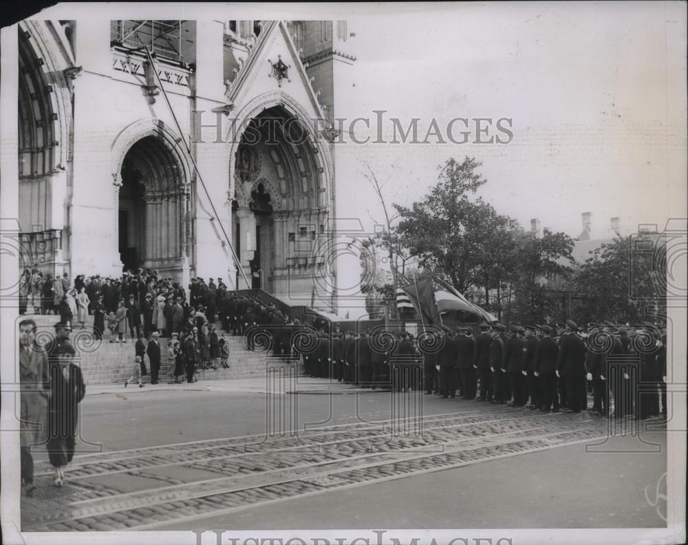 1934 Press Photo Masonic Police Attend Service At St John&#39;s Cathedral - Historic Images