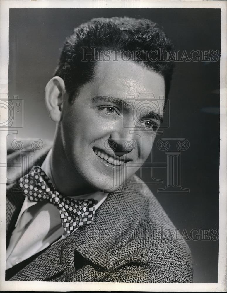 1946 Press Photo Danny O&#39;Neil of The Danny O&#39;Neil Show - Historic Images