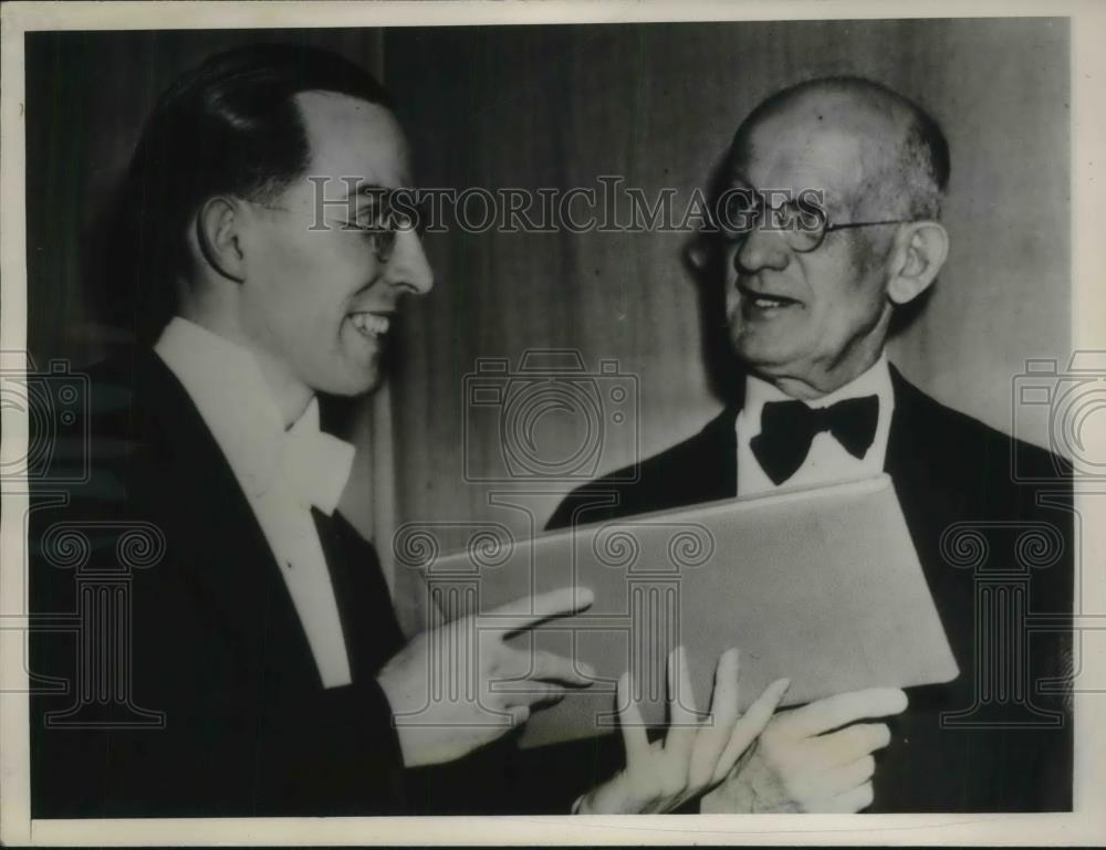 1939 Press Photo Dr. Payson Smith and Frank Gregor, Jr. - Historic Images