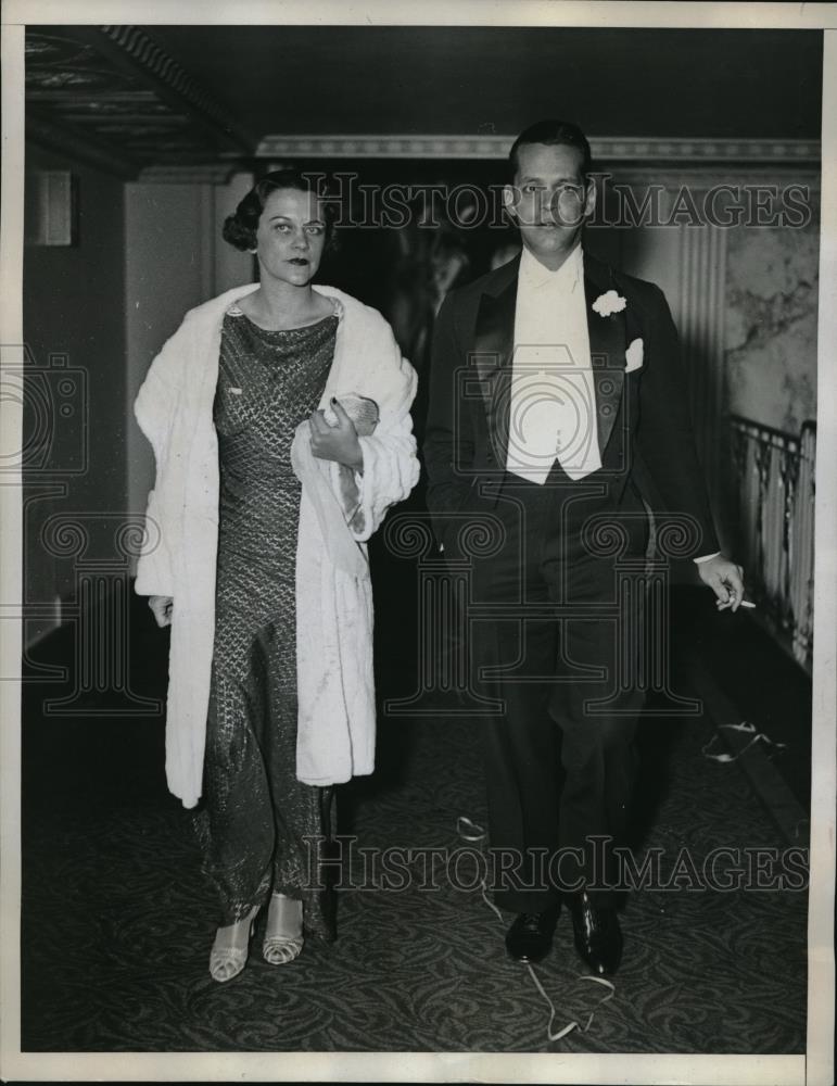 1933 Press Photo Mr &amp; Mrs Stewart Bonnie at Victory Ball at NYC Waldorf Astoria - Historic Images