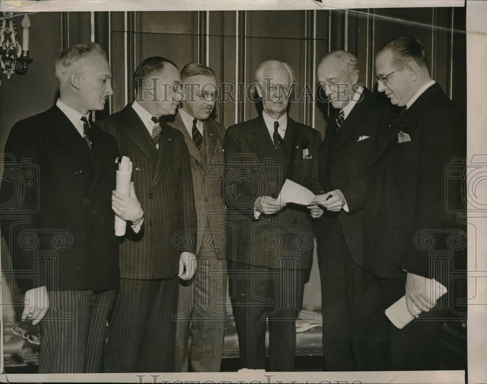 1937 Press Photo Chicago. College of Surgeons, Drs JH Means,JH Uphem,EH Pool, - Historic Images