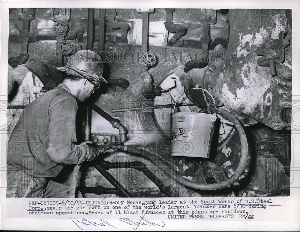 1955 Press Photo Chicago, Ill Henry Moses at South Works of US Steel Corp - Historic Images