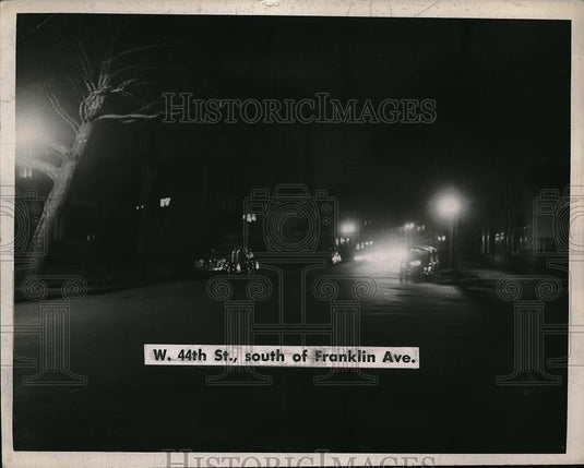 1949 Press Photo Night View of a Street Scene - Historic Images
