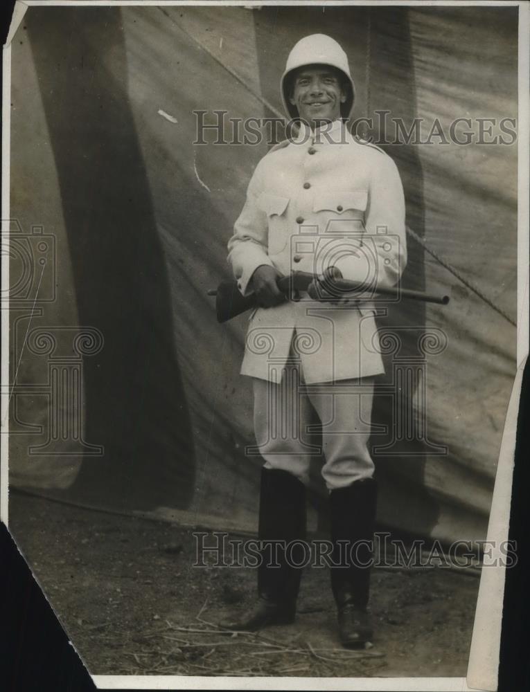 1925 Press Photo Major Archibald Montague, Hunter - neb57522 - Historic Images