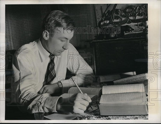 1940 Press Photo Charley O'Rourke, football star of Boston College - Historic Images