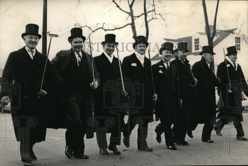 1939 Press Photo members of the Cleveland Irish Club marching in a row - Historic Images