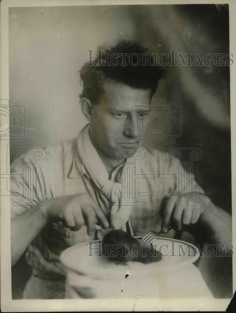 1926 Press Photo Hans Adames, cook of rum ship Gertrude almost starved crew - Historic Images