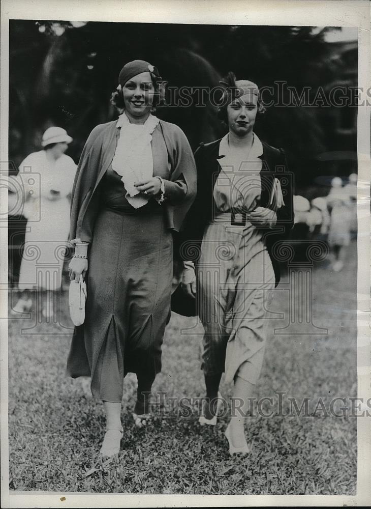 1934 Press Photo Jane Mary Alen Shaft Bronixville New York Flamingo Gardens - Historic Images