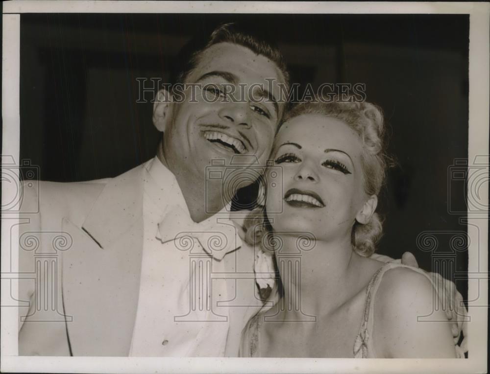 1937 Press Photo Ernie St Claire &amp; Wife Yvonne Stage Act At New York Hotel - Historic Images