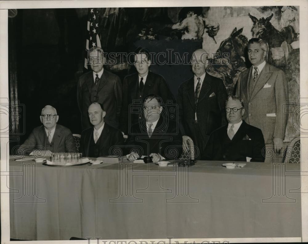 1935 Press Photo Conference on International Trade held in NY - Historic Images