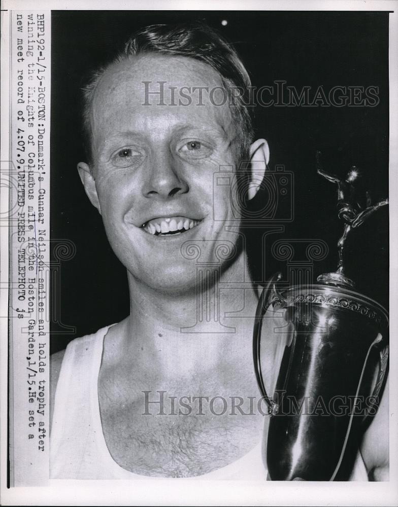 1958 Press Photo Denmarks Gunnar Neilson Boson garden Trophy - Historic Images