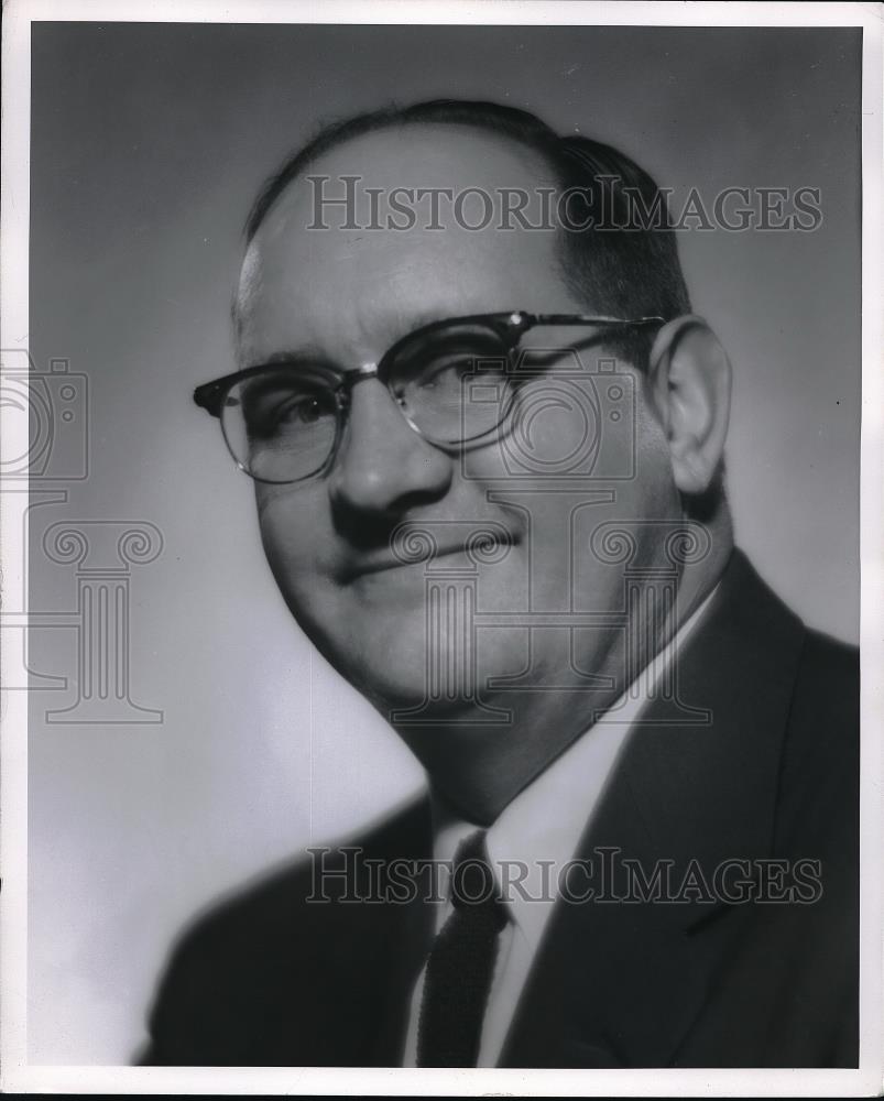 1956 Press Photo Ernest E. Ohrstrom of Cleveland, Ohio - Historic Images