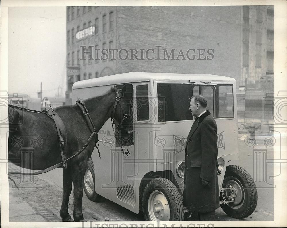 1933 Press Photo Lee Olfrield Indianpolis Inventor - Historic Images