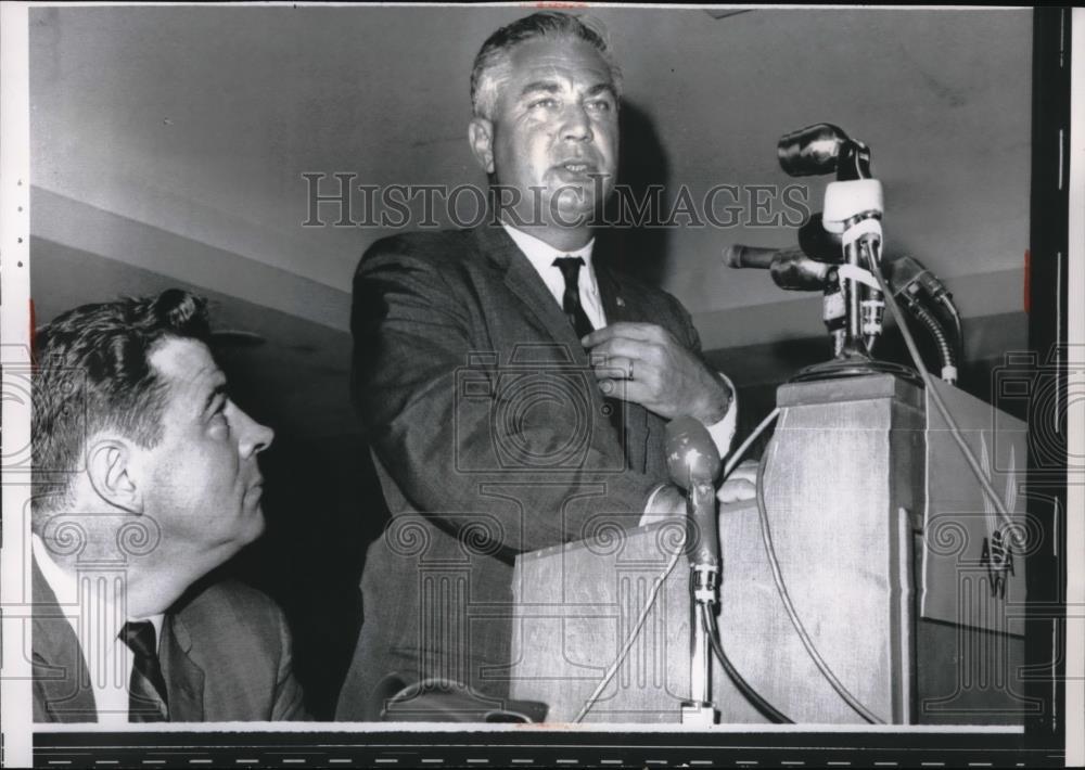1963 Press Photo Dallas Texas Walter Williams Manned Space Flight Center - Historic Images