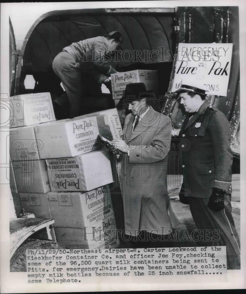 1950 Press Photo W.C. Lockwood, Officer Joe Foy, Emergency Milk for Pittsburgh - Historic Images