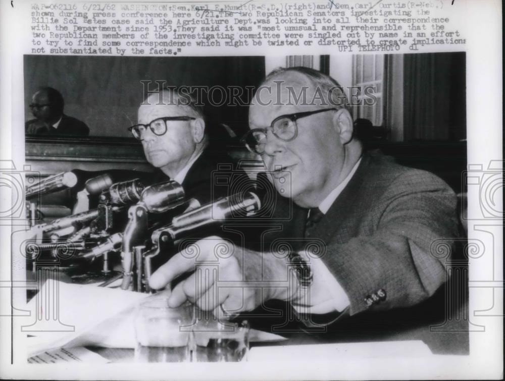 1962 Press Photo Sen. Karl E. Mundt and Sen. Carl Curtis at Press Conference - Historic Images