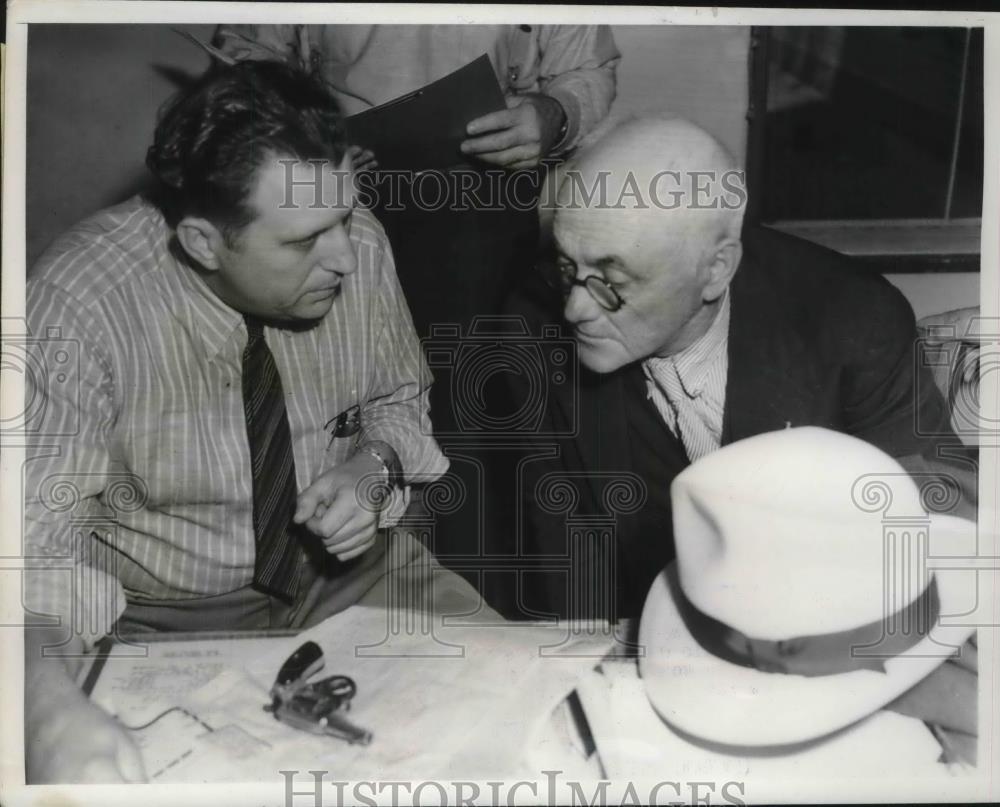 1939 Press Photo Hollywood, Cal. murderer Albert Singer &amp; Capt. D.R. Patton - Historic Images