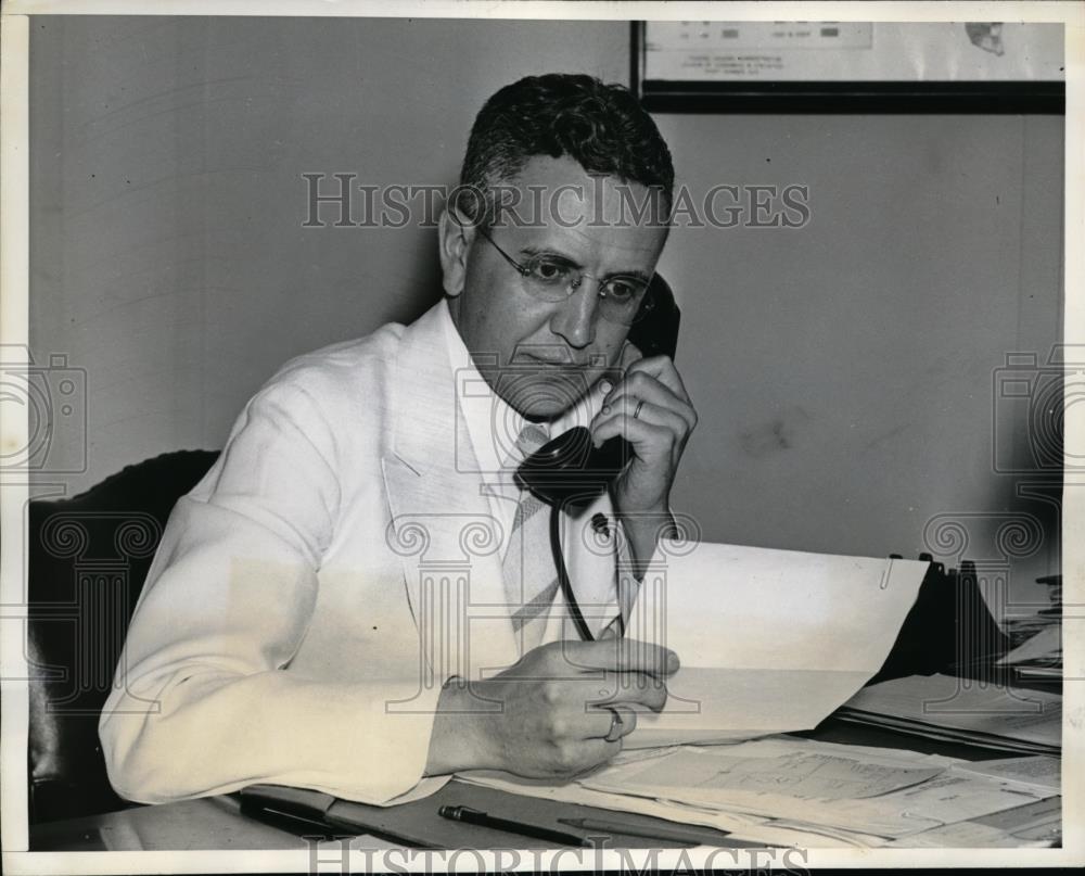 1939 Press Photo Arthur J Frentz Federal Housing Bureau Washington DC - Historic Images