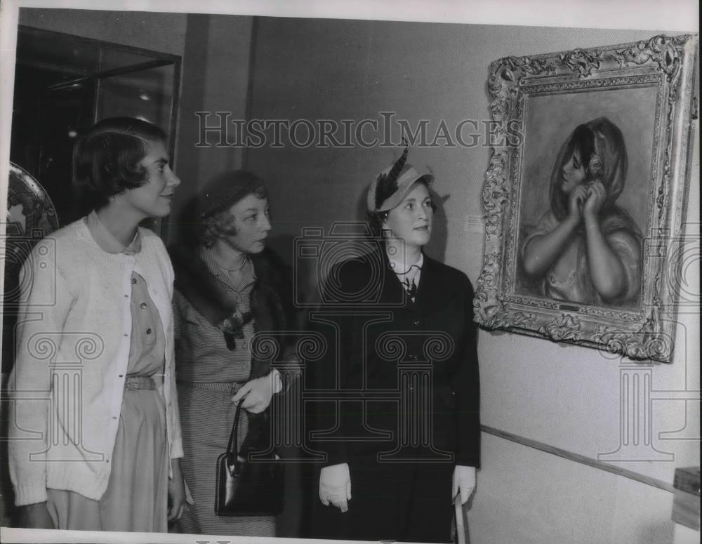 1951 Press Photo Maria Tucker, Evelyn Minshall Bingham &amp; Mrs Spencer Duty, - Historic Images