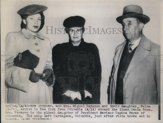 1948 Press Photo NYC, Mr b& Mrs Miguel Navarro & daughter from Columbia - Historic Images