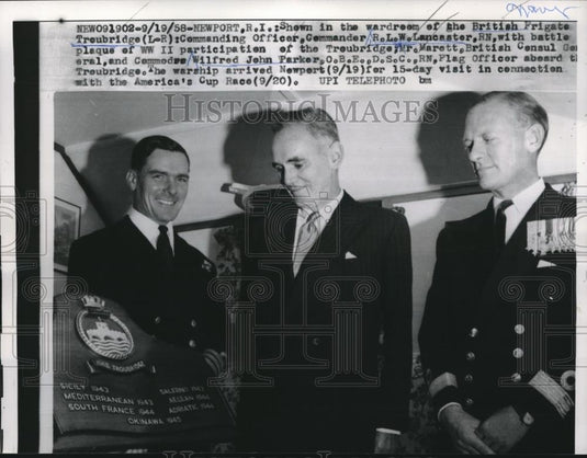 1958 Press Photo Commander R.L.W. Lancaster, Mr. Marett, Com. Wilfred J. Parker - Historic Images