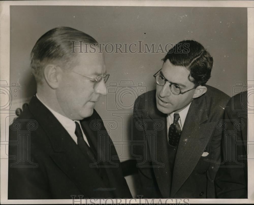 1938 Press Photo Asst Atty Gen Ambrose McCall With Milton Klein - Historic Images