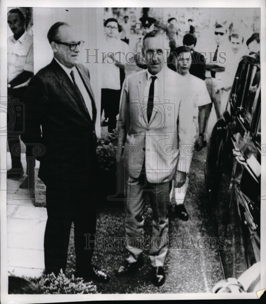 1968 Press Photo Sir Donald Hopson, British Charge d'affaires in Peking - Historic Images