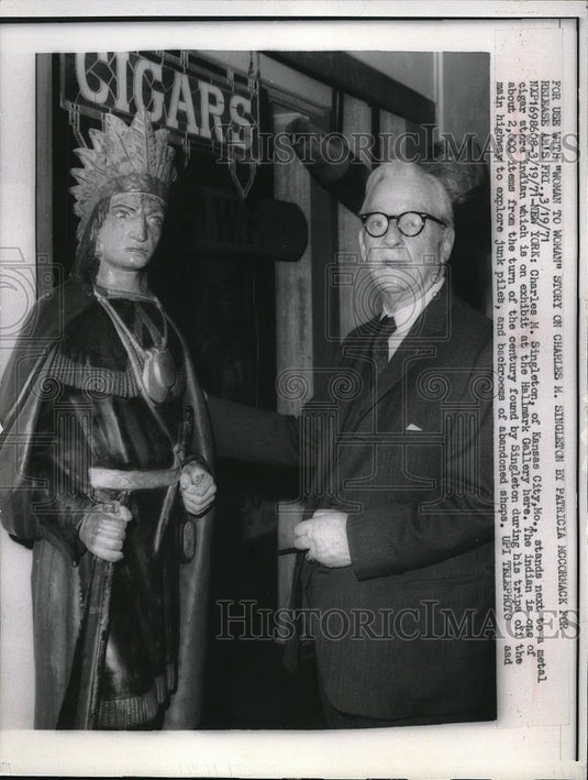 1971 Press Photo Charles M Singleton Kansas City Missouri Hallmark Gallery - Historic Images