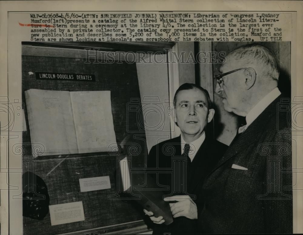 1960 Press Photo Librarian of Congress L. Quincy Mumfored with Alfred W. Stern - Historic Images