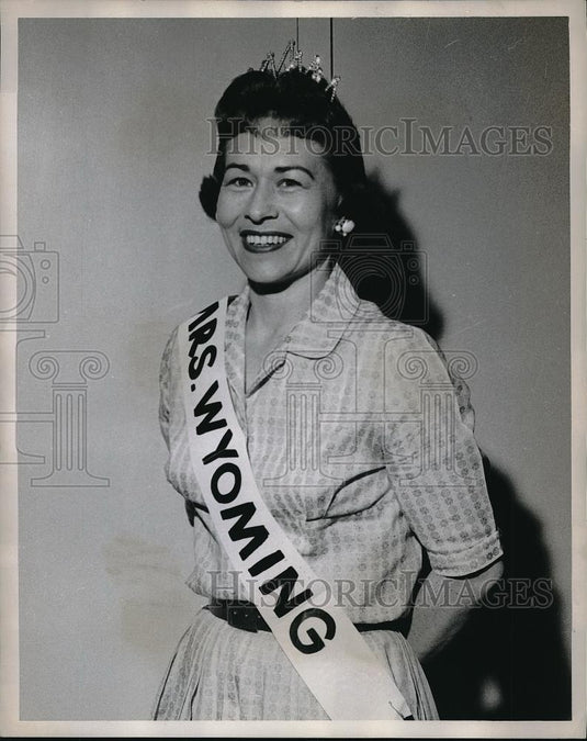 1960 Press Photo Harold Genevieve Olsen Cheyenne Wyoming Beauty Pageant - Historic Images