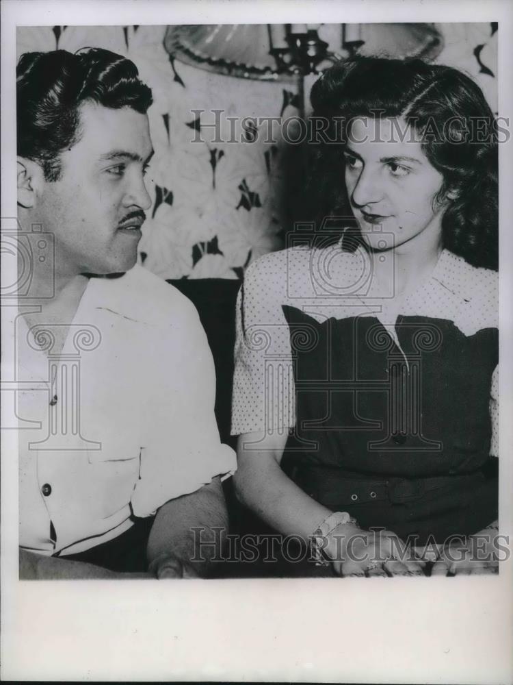 1947 Press Photo British Citizen Rosanna Peveri Has Second Thoughts - Historic Images