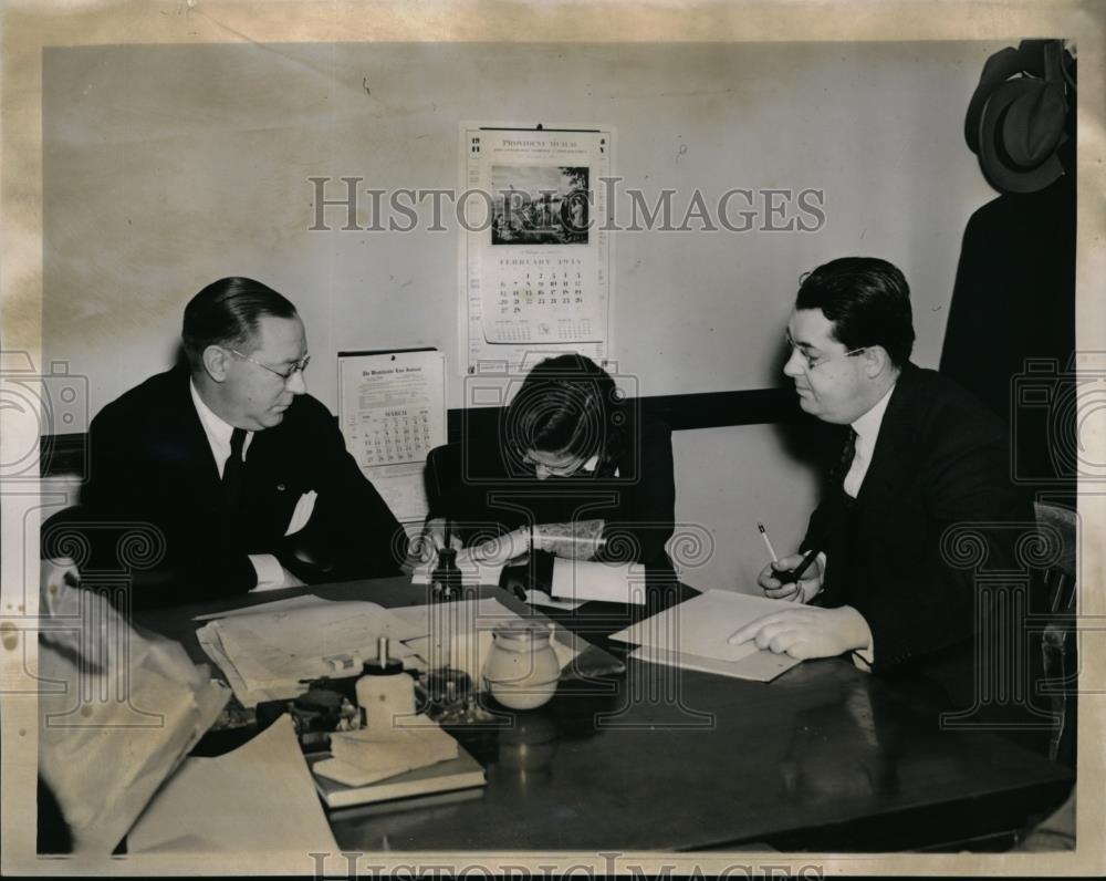 1938 Press Photo Assistant Atty. Gen. Ambrose V. McCall henry d. Mygatt - Historic Images