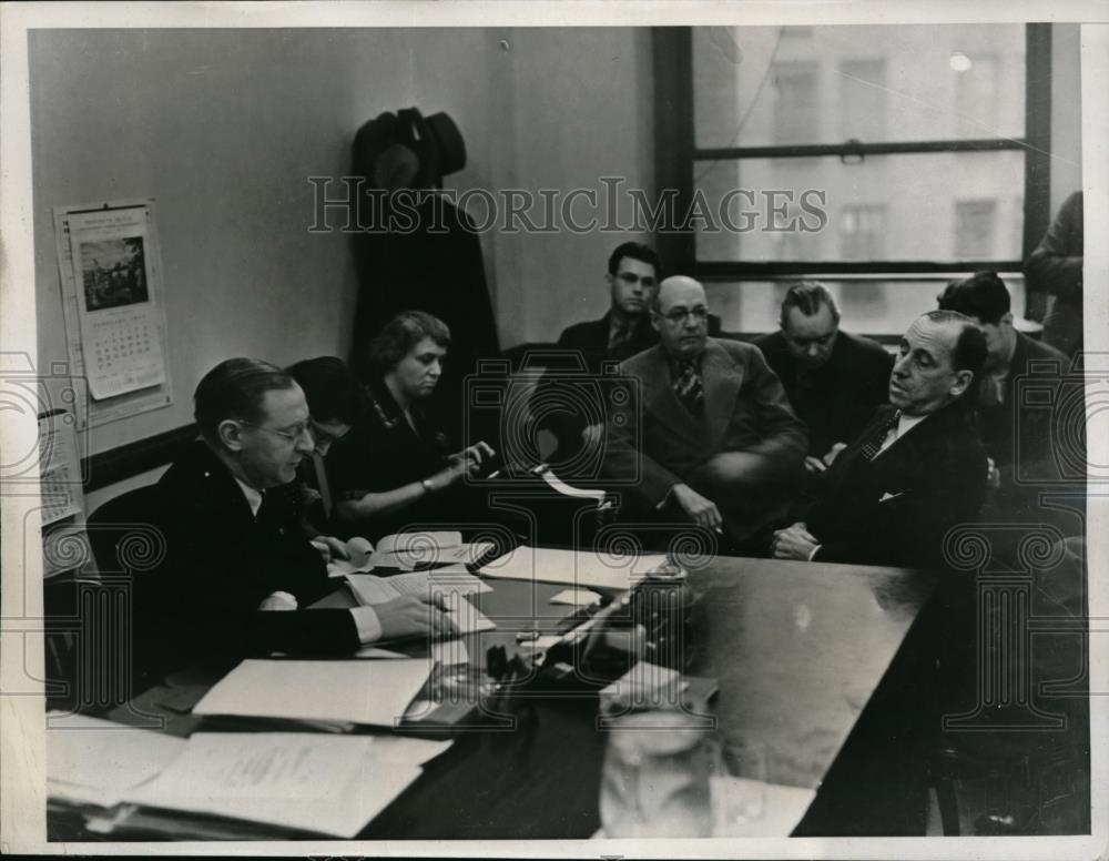 1938 Press Photo Assistant State Attorney gen. Amborse V. McCall Edward H. simmo - Historic Images