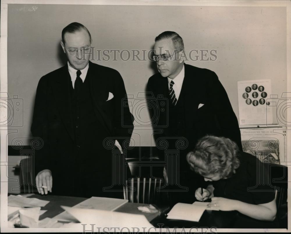 1938 Press Photo Edward Hanlon Counsel For International Vitamin Corp - Historic Images