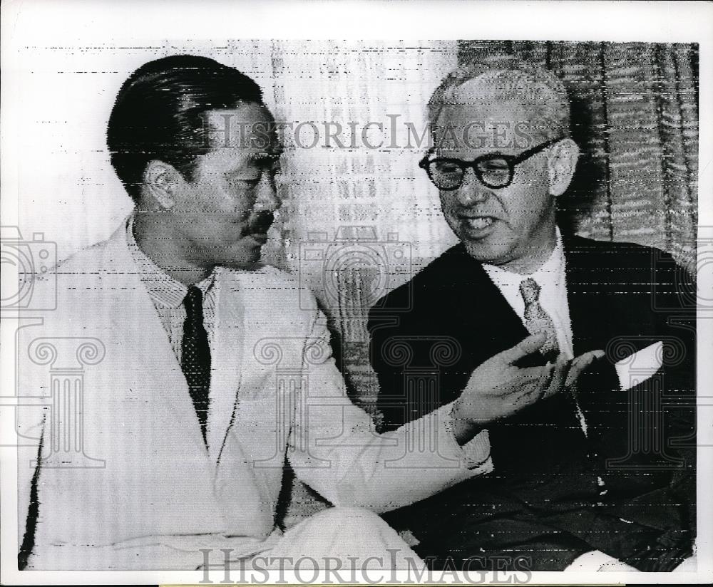 1967 Press Photo South Vietnam Premier Nguyen Cao Ky Arthur Goldberg UN - Historic Images
