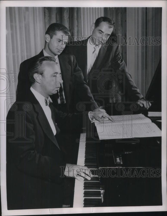 1953 Press Photo Whittemore & Lowe Look Over Score Composed By Morton Gould - Historic Images