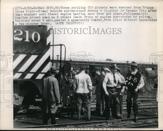 1948 Press Photo Kansas City Missouri CIO Employment Picket Riots - Historic Images