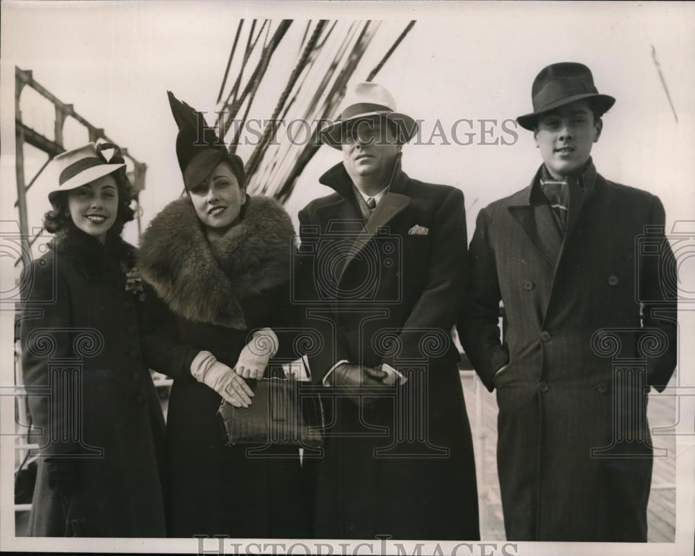 1941 Press Photo Col. A. Guedes Muniz, Lucia, Senora Muniz col. Muniz Flavio - Historic Images