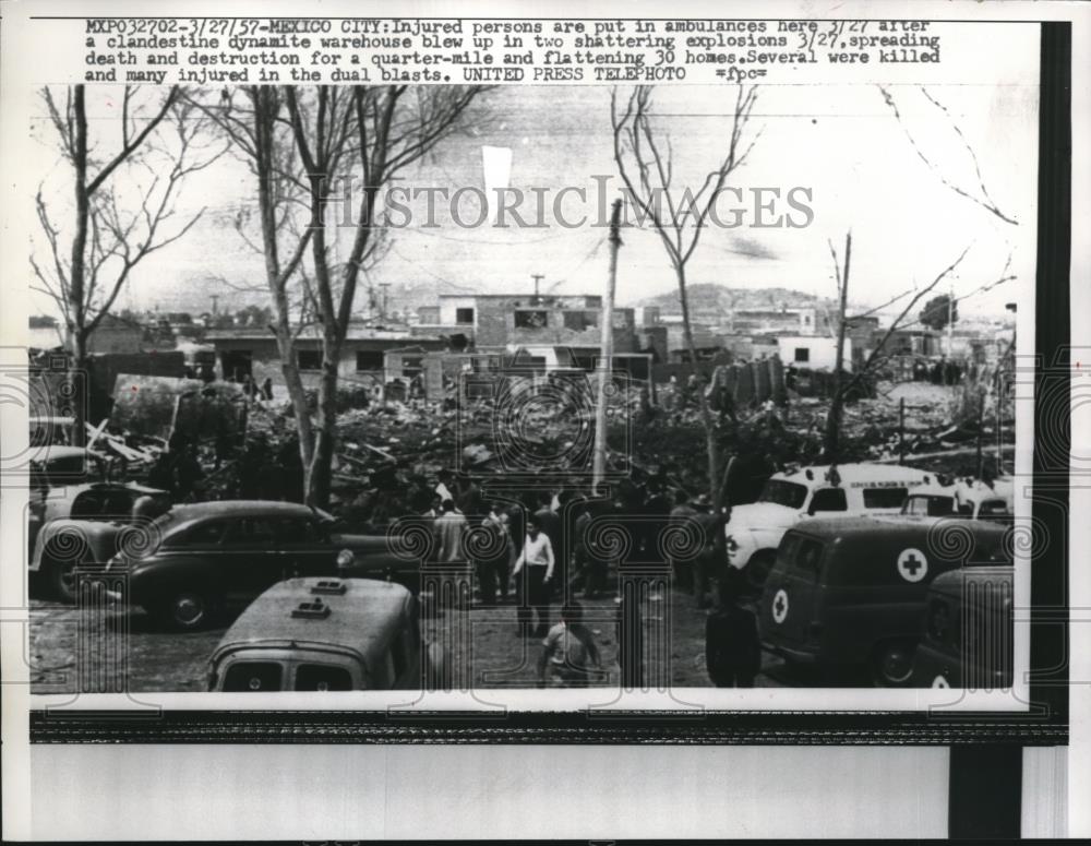 1957 Press Photo Warehouse Explosion in Mexico City - Historic Images