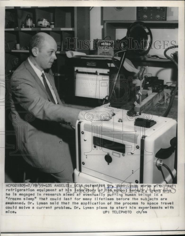 1959 Press Photo La, Calif. Dr John Lyman at his refrigeration equip in lab - Historic Images