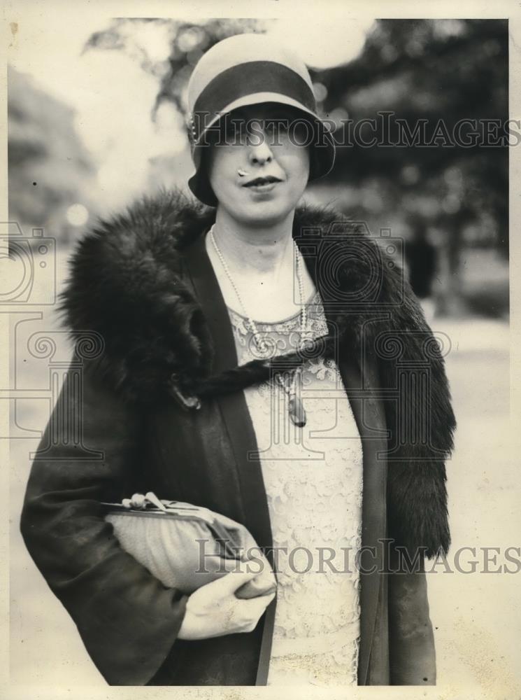 1928 Press Photo Helen Davis, Leader of Matrimonial Caravan - Historic Images