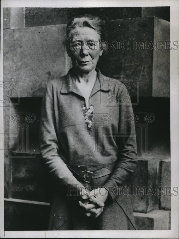 1934 Press Photo Mrs E M Lowe 1 of 3 Women Member London County Council - Historic Images