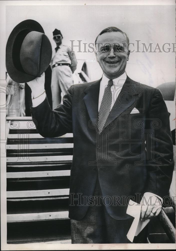 1953 Press Photo Walter Robertson, Asst Sec of State - Historic Images