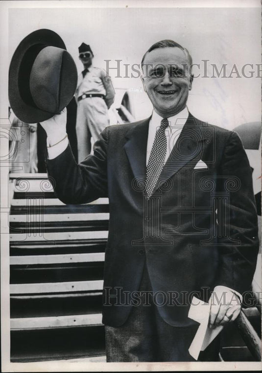 1953 Press Photo Walter Robertson, Asst Sec of State - Historic Images